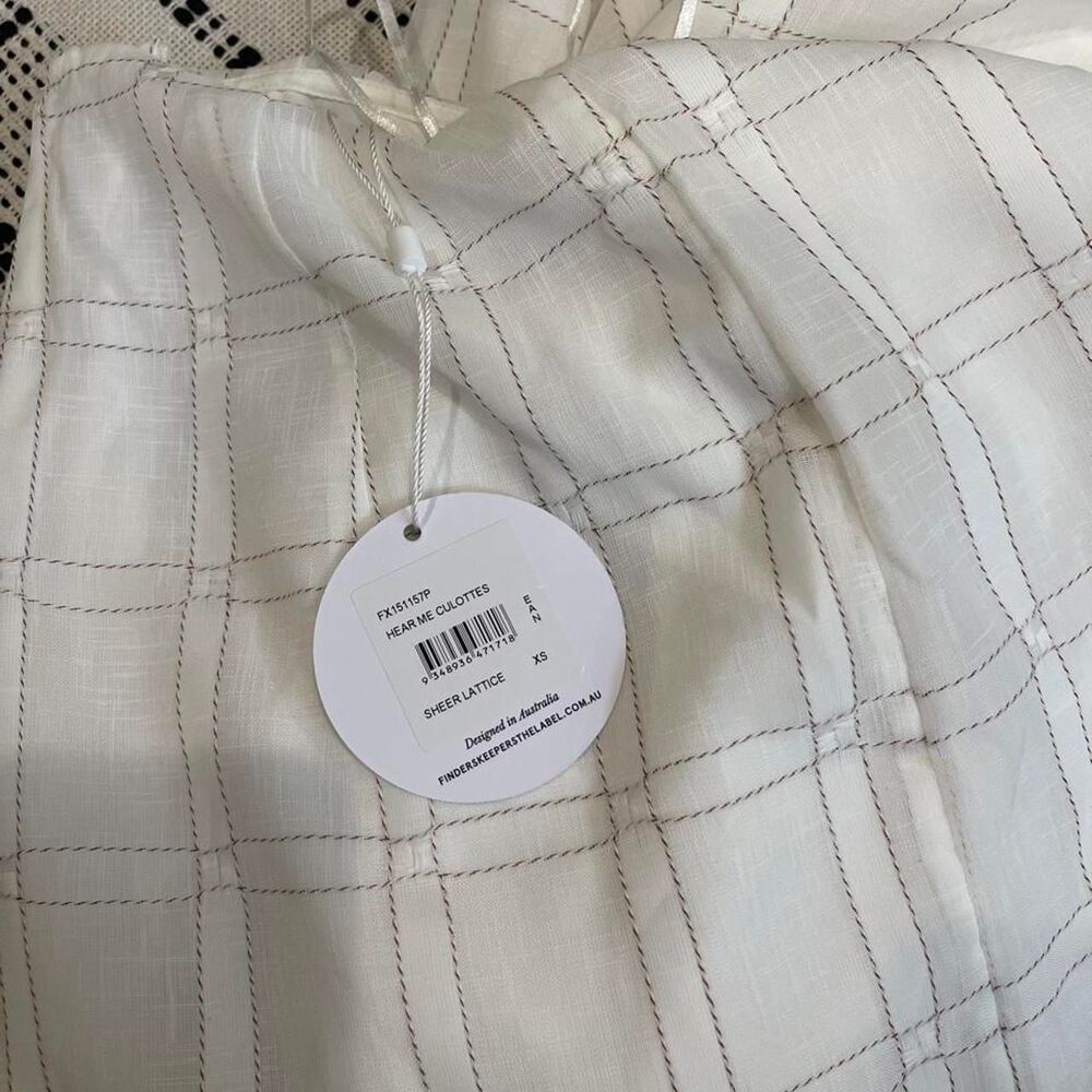 Finders keepers Women's White and Cream Trousers - Picture 4 of 4